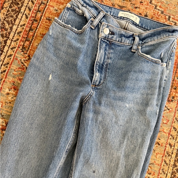 Abercrombie 90s Ultra High Rise Straight Jeans Criss Cross Button - Picture 5 of 7